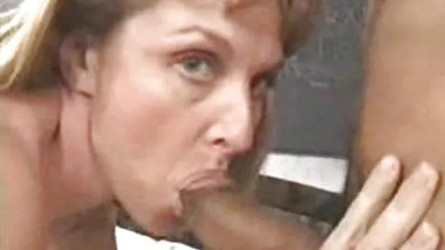 Bedava porno hiçbir kayıt Bir porn ize azgın sarışın ile seks yapmak için