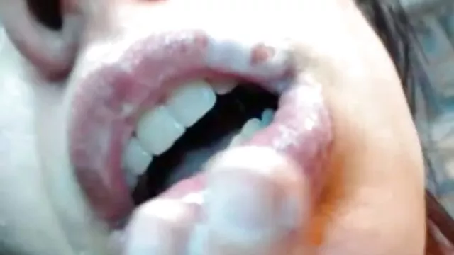 Bedava porno hiçbir kayıt İlk deepthroat dersi pornopornoizle