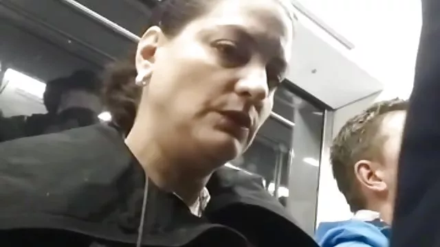 Bedava porno hiçbir kayıt Kız arkadaş oyuncaklar ve berbat bir arkadaşı ile sex pornooo horoz